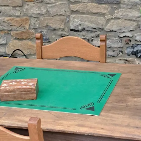 Au Temps Present - Maison De Charme Avec Jardin, Animaux Bienvenus, A 4km De Pairi Daiza Brugelette
